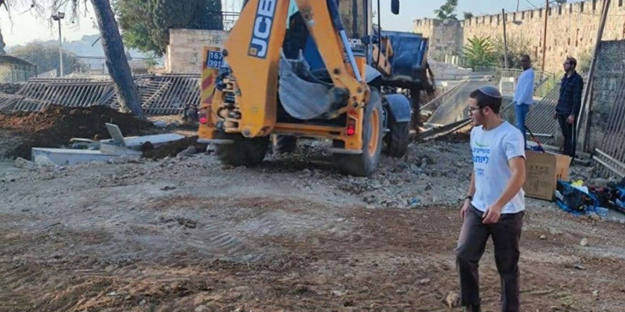 Siyonist işgal rejimi Kudüs'teki Müslüman mezarlığını yıkıyor