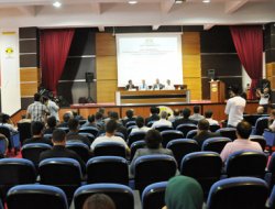 "Türkiye Ekonomisi ve Bölgesel Kalkınma" sempozyumu