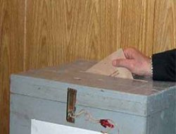 İran'daki seçimde 300 bin polis görev yapacak