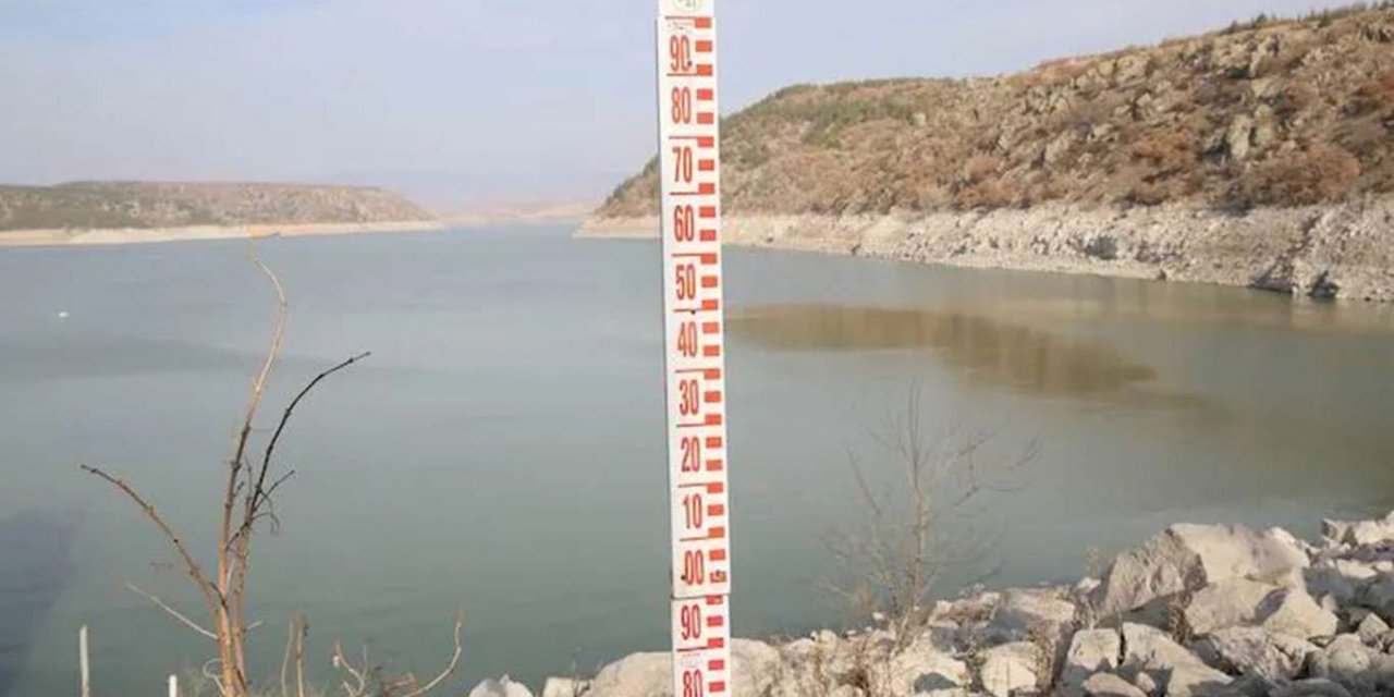 Ankara'da barajların doluluk oranı yüzde 10 seviyesinin altına düştü