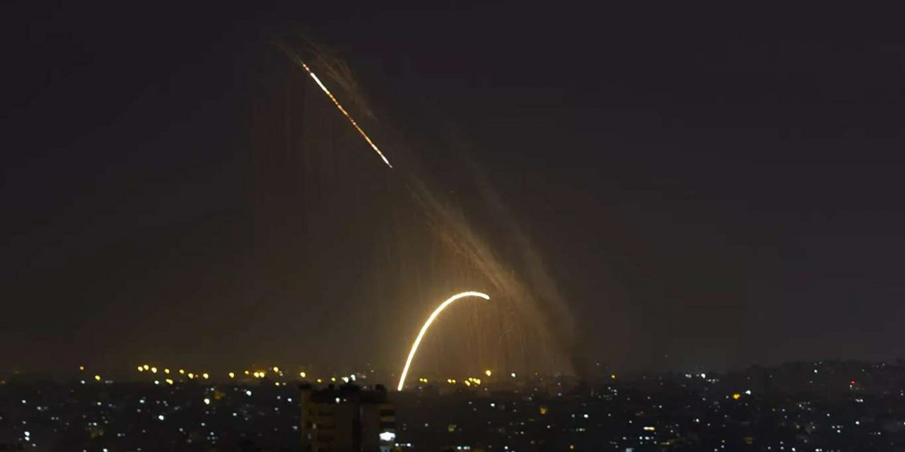 Rusya: israil, Suriye'nin tesislerine füzeli saldırı düzenledi