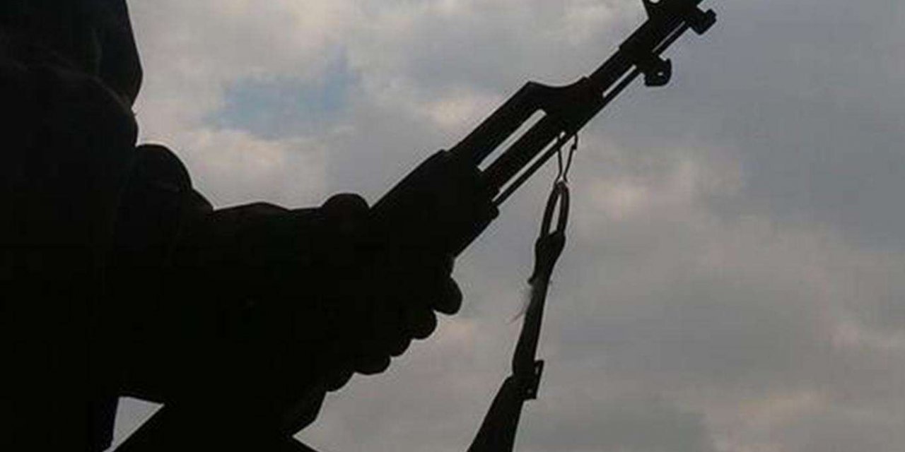 Bir PKK elemanı "İkna yoluyla" teslim oldu