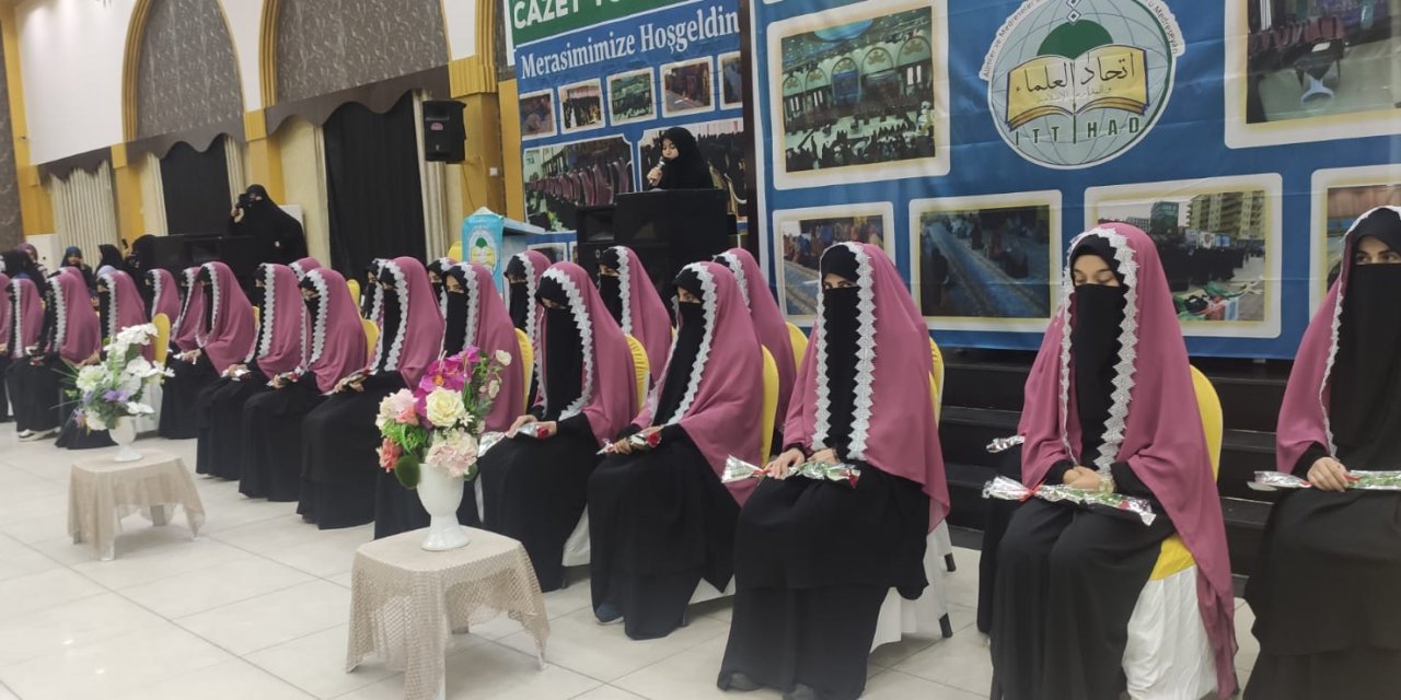 Çınar’da ilimlerini tamamlayan 31 talebe icazet aldı