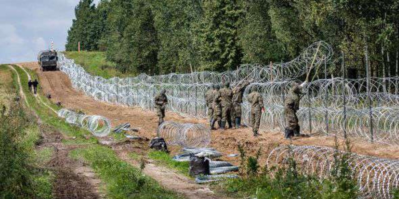 Polonya, Belarus sınırına yeni bir duvar örecek