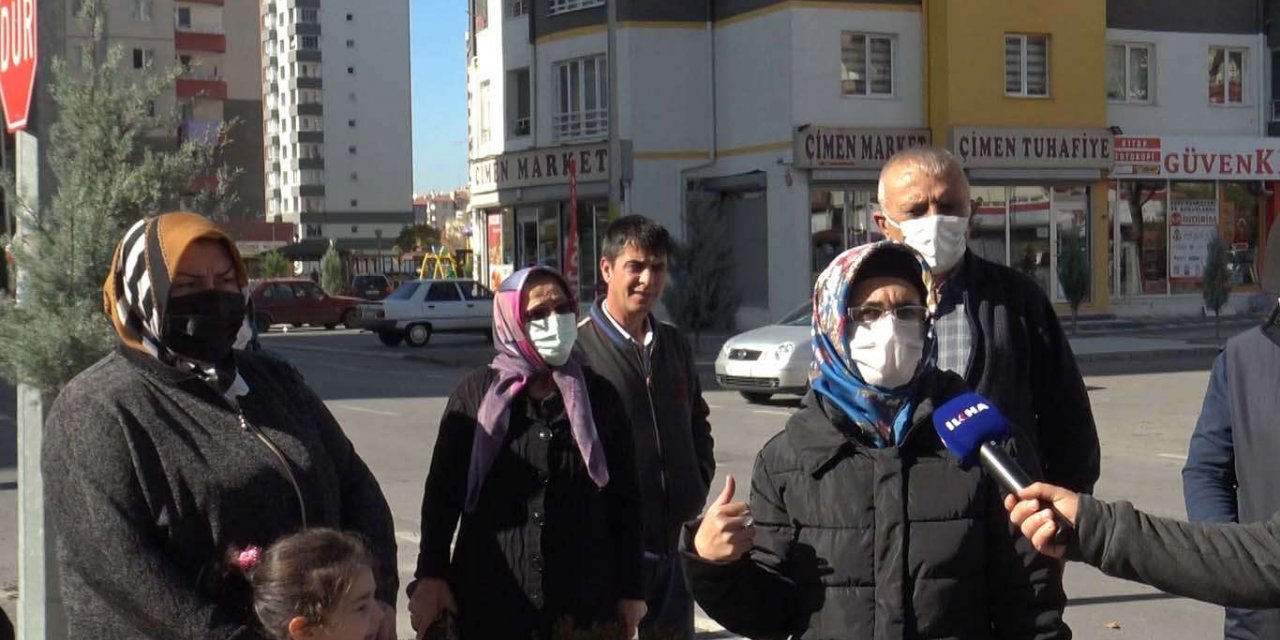 ​Mahalle sakinleri kazaların sıkça meydana geldiği yolda önlem alınmasını istedi