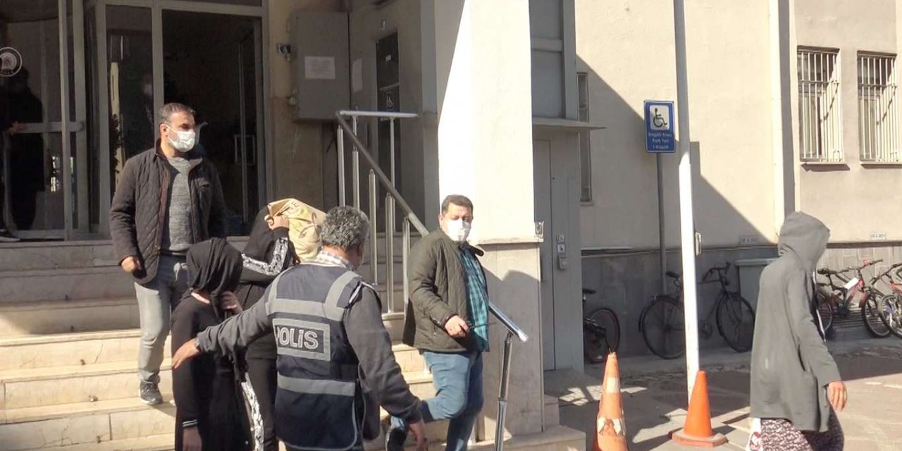 Kayseri’de Cami’den musluk ve bir evden altın çalan 4 şüpheli yakalandı