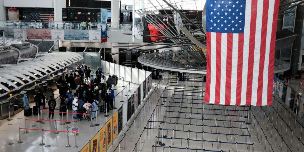 ABD, Meksika ve Kanada sınırlarını yolcu geçişine yeniden açtı