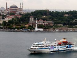 Mavi Marmara saldırısının yıldönümünde Fatih'te dev yürüyüş