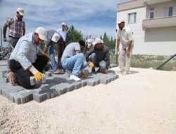 Köylere kilit parke taşı