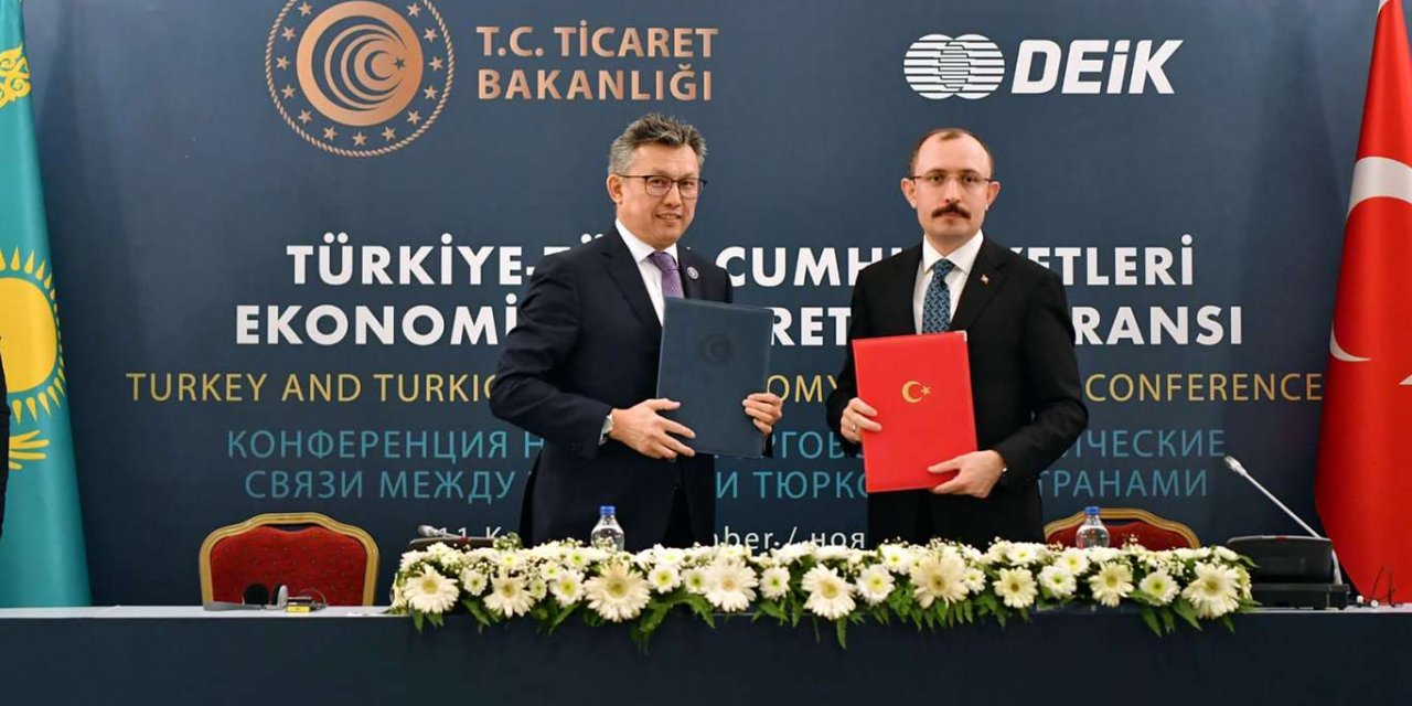 Bakan Muş, Kazak mevkidaşı Sultanov ile bir araya geldi