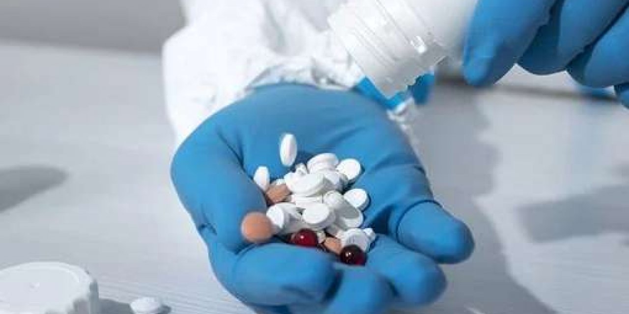 Avrupa İlaç Ajansı Covid-19'un tedavisi için iki ilacın kullanımını tavsiye etti