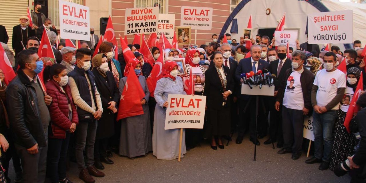 TBMM Başkanı Şentop, Diyarbakır'da evlat nöbeti tutan aileleri ziyaret etti