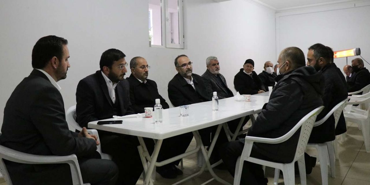 HÜDA PAR’dan kılıçla öldürülen Başak Cengiz’in ailesine taziye ziyareti