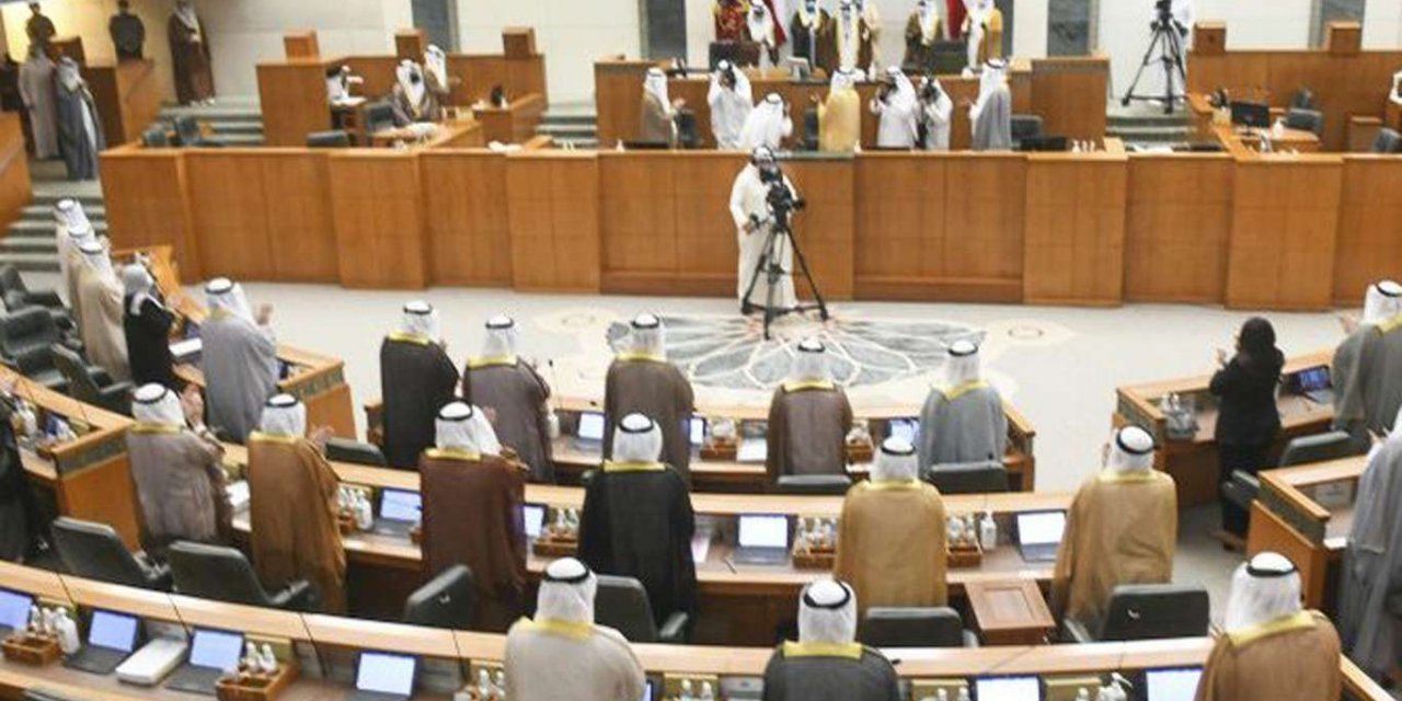 Kuveyt Emiri hükümetin istifasını kabul etti