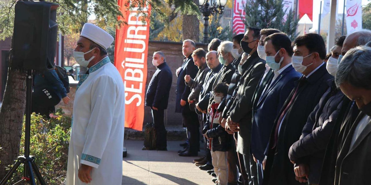 ​Ankara’da Sezai Karakoç için gıyabi cenaze namazı kılındı