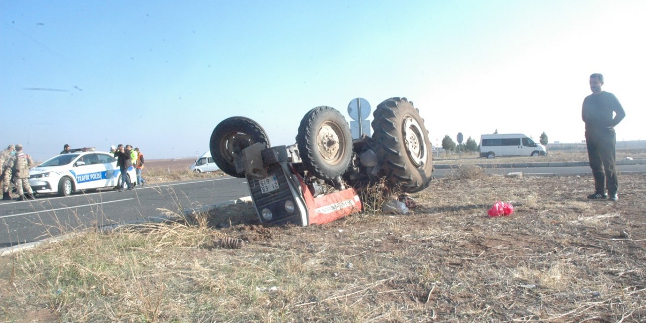 Çınar'da traktör ile otomobil çarpıştı, biri ağır 3 yaralı