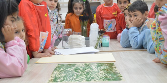 Diyarbakır Büyükşehir Belediyesi kreş öğrencileri için ebru kursu açtı
