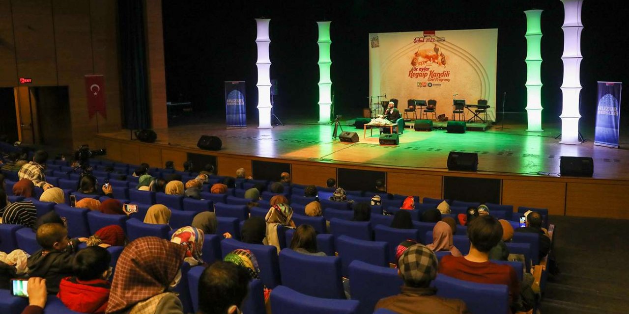 Diyarbakır'da Regaip Kandili idrak edildi