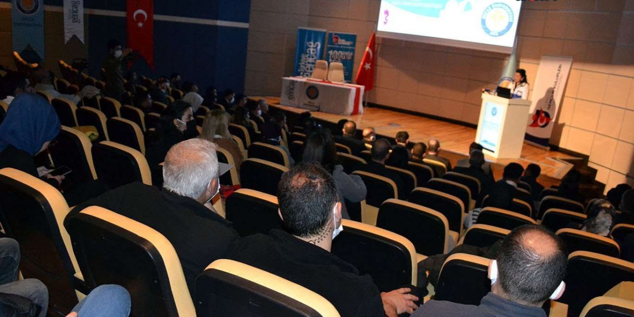 Dicle Üniversitesi "100'üncü Yılında Gençlik Perspektifi" programına ev sahipliği yaptı
