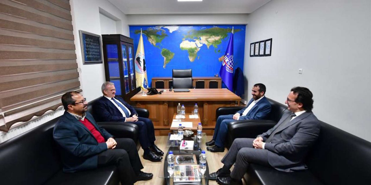 Diyarbakır Valisi Karaloğlu İLKHA'yı ziyaret etti