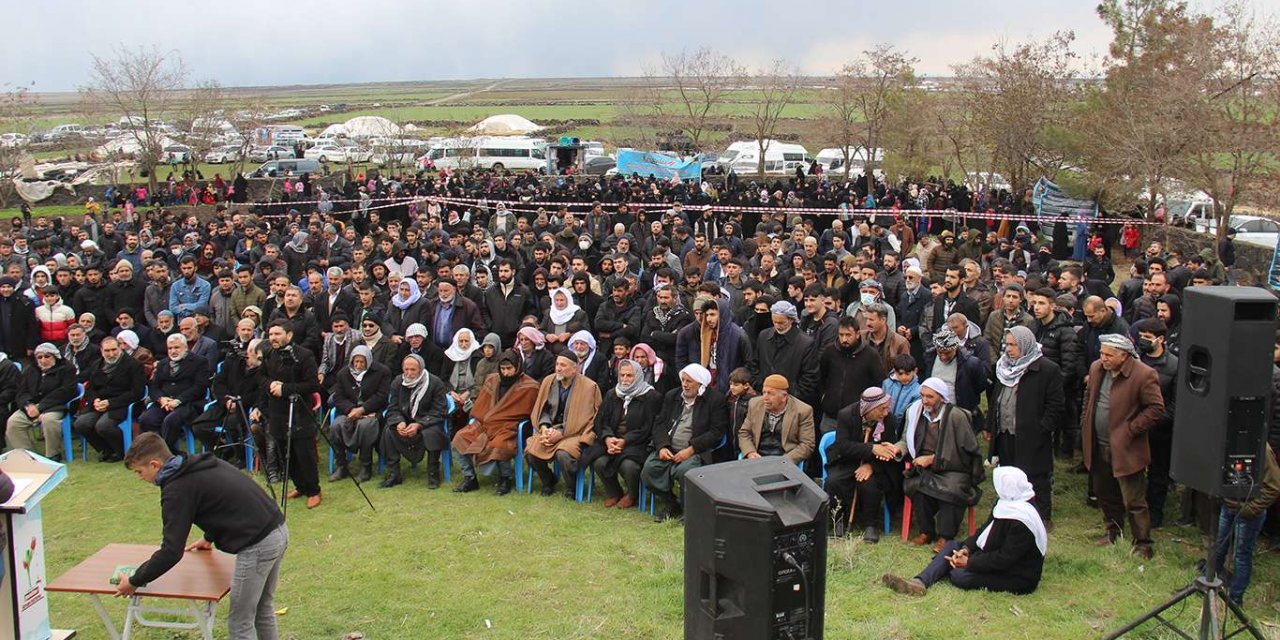 Karacadağ Şehidleri mezarları başında yad edildi