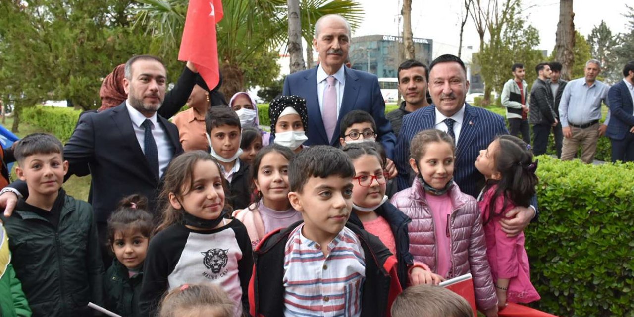 Numan Kurtulmuş Bağlar Belediyesini ziyaret etti