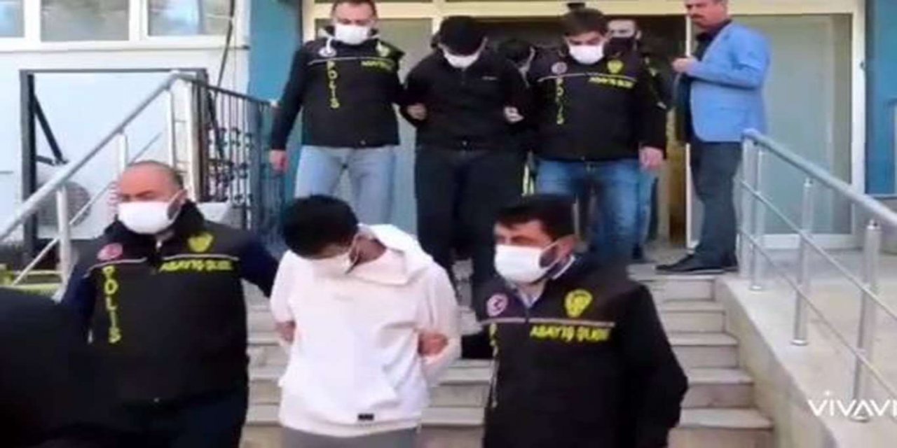 Diyarbakır Kayapınar ilçesi Musa Anter Caddesinde kuyumcuya giren 3 şüpheli yakalandı