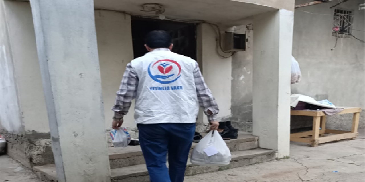 Yetimler Vakfı Çınar'da yetimlere iftar yemeği dağıttı