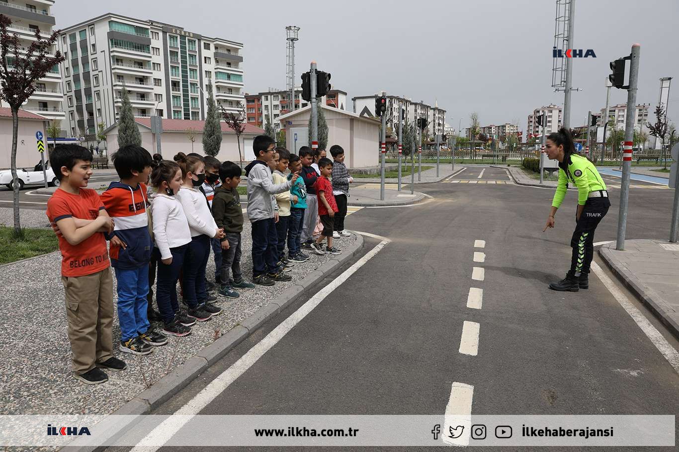 Diyarbakır'da minik öğrencilere trafik eğitimi