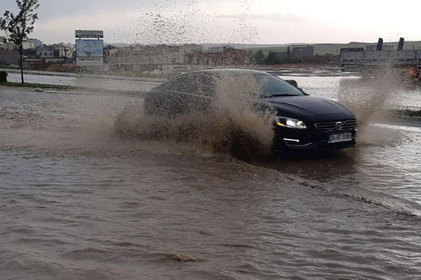 Bölgede toz taşınımı ve sağanak bekleniyor