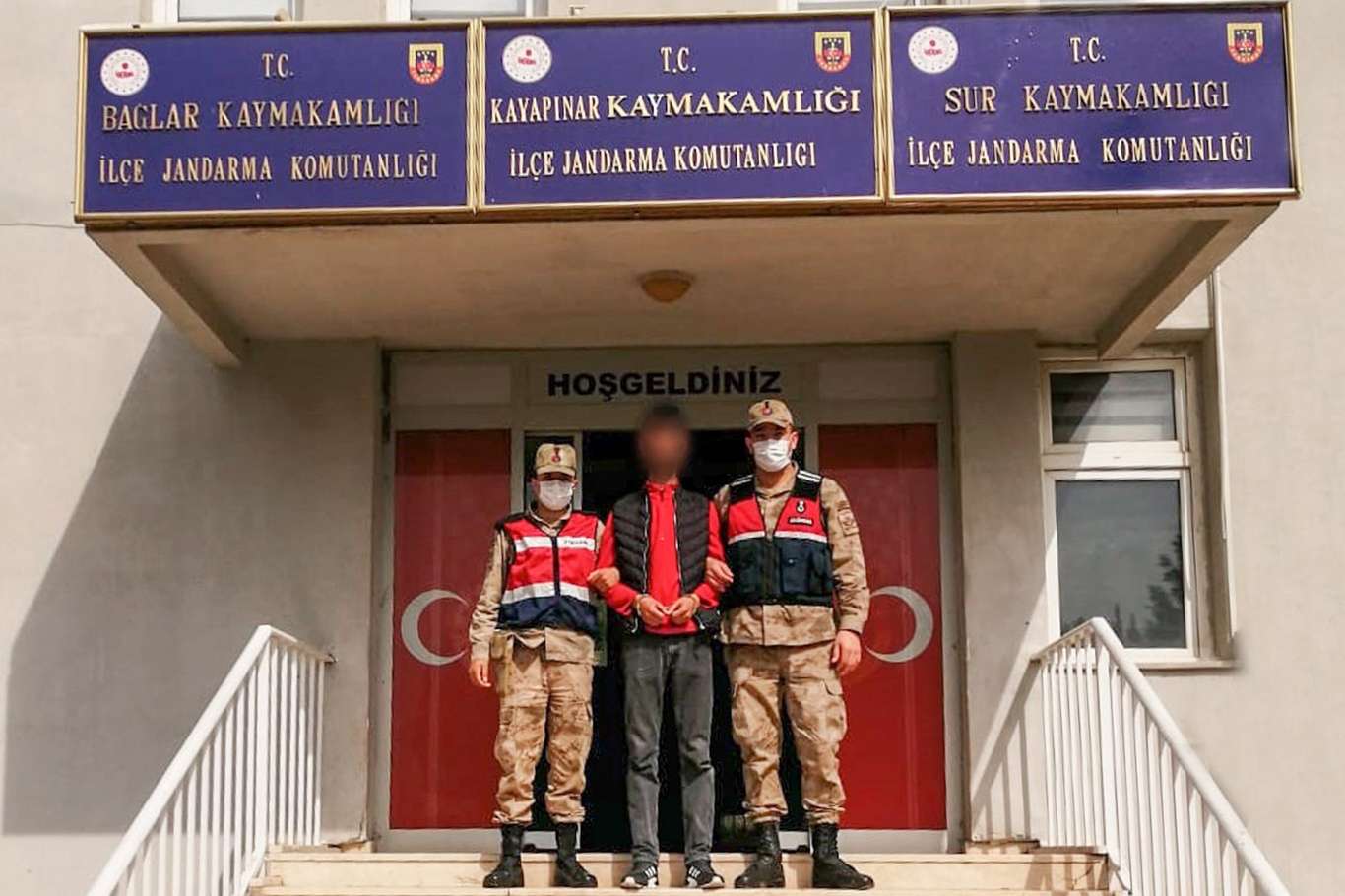 Diyarbakır'da hırsızlık suçundan aranan şahıs yakalandı