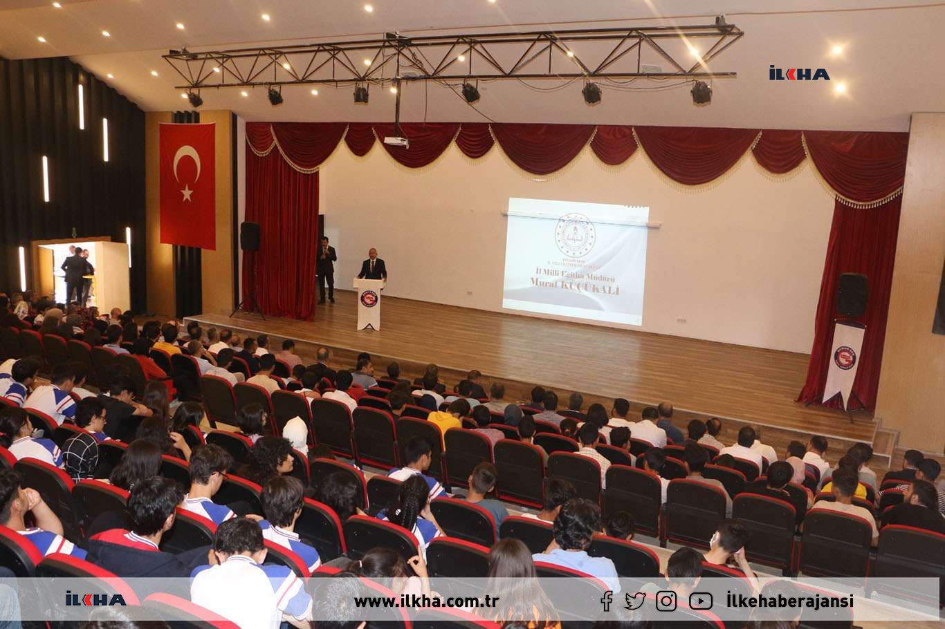 Genç Memur-Sen yarışmasında dereceye giren öğrenciler ödüllendirildi