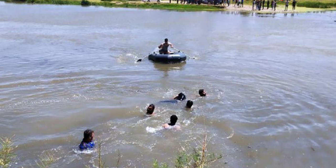 Bağıvar'da Dicle Nehri'nde kaybolan 3 öğrencinin cansız bedenine ulaşıldı
