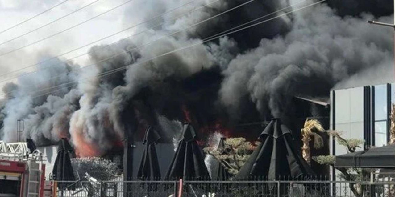 Diyarbakır OSB'de çıkan yangın devam ediyor