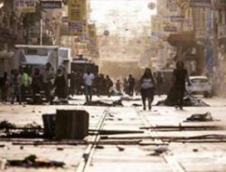 Ülkücüler de 'Gezi Parkı' için Taksim'de!