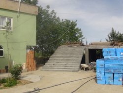 Van depreminde hasar gören Batman'daki cami yardım bekliyor