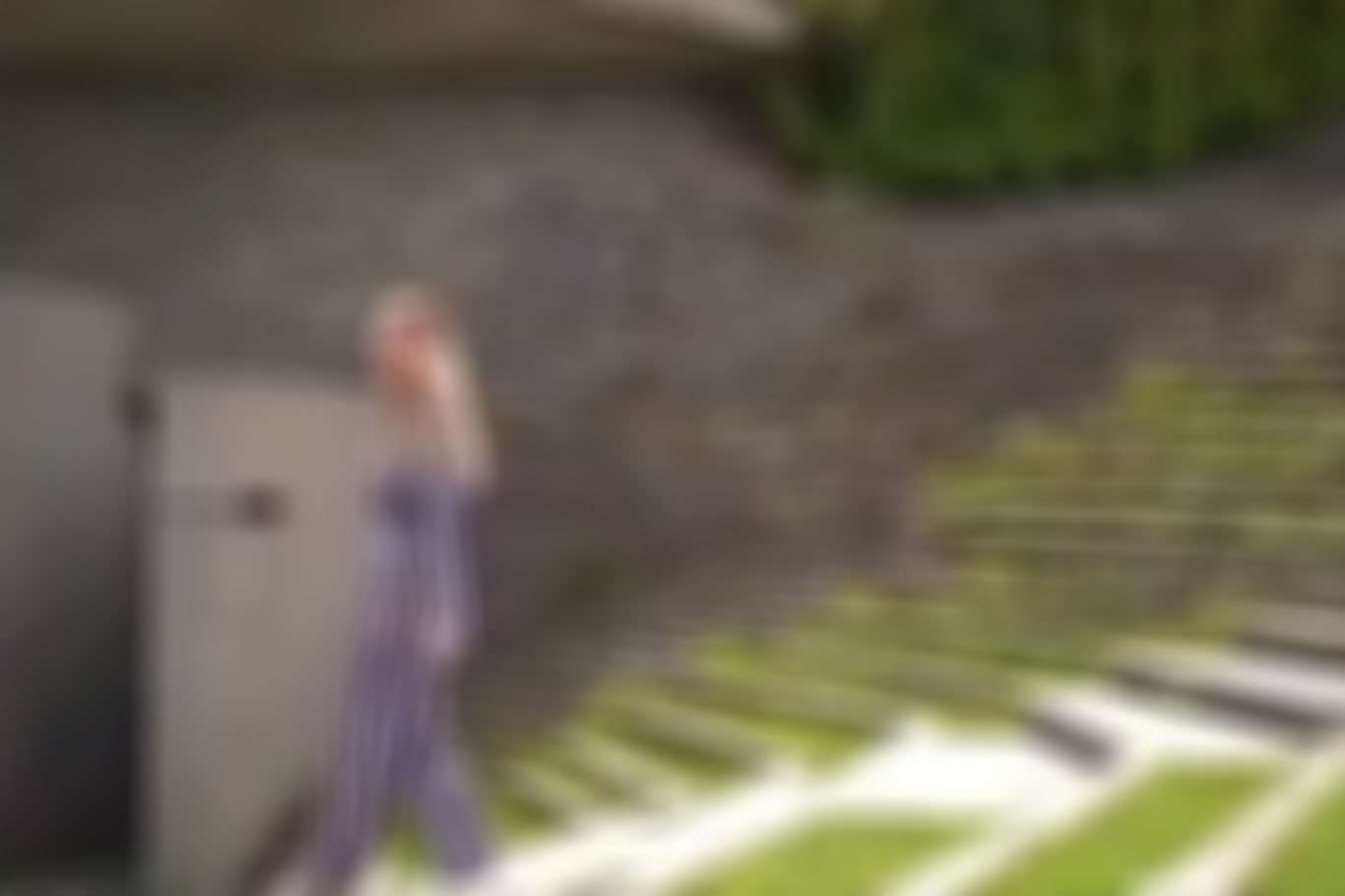 Di bexçeya mizgeftê de bêexlaqîya “modayê”