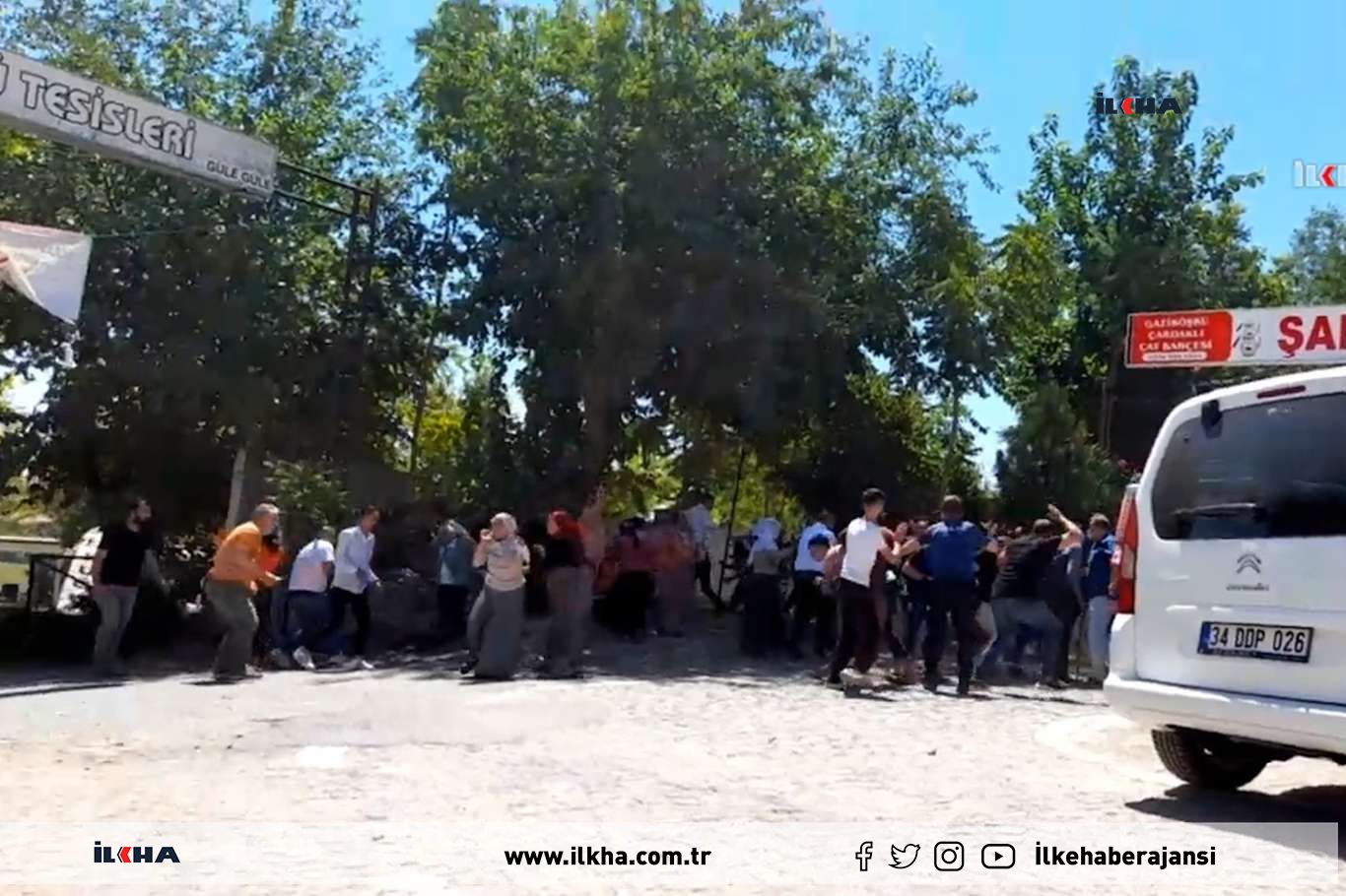 Diyarbakır'da iki komşu kafe çalışanları arasında kavga: 6 yaralı, 10 gözaltı