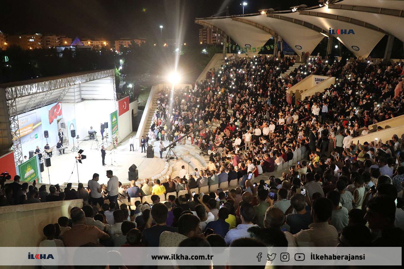 Hür Gençlik'ten Gaziantep'te İlahi Ezgi Konseri: Eğlenirken helal dairesinde kalmak