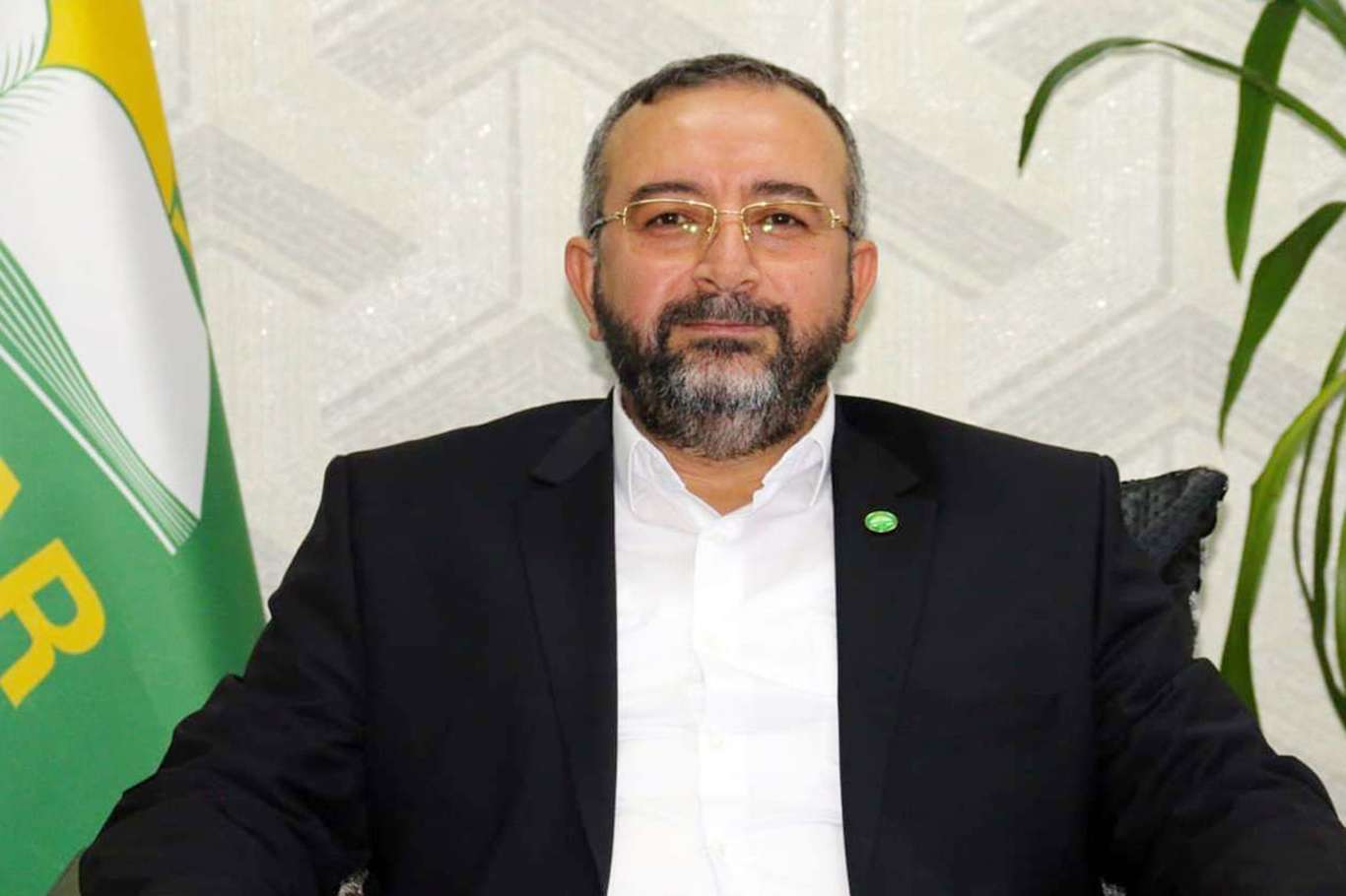 HÜDA PAR Medya Başkanı Abdullah Aslan gazetecilerin gününü tebrik etti
