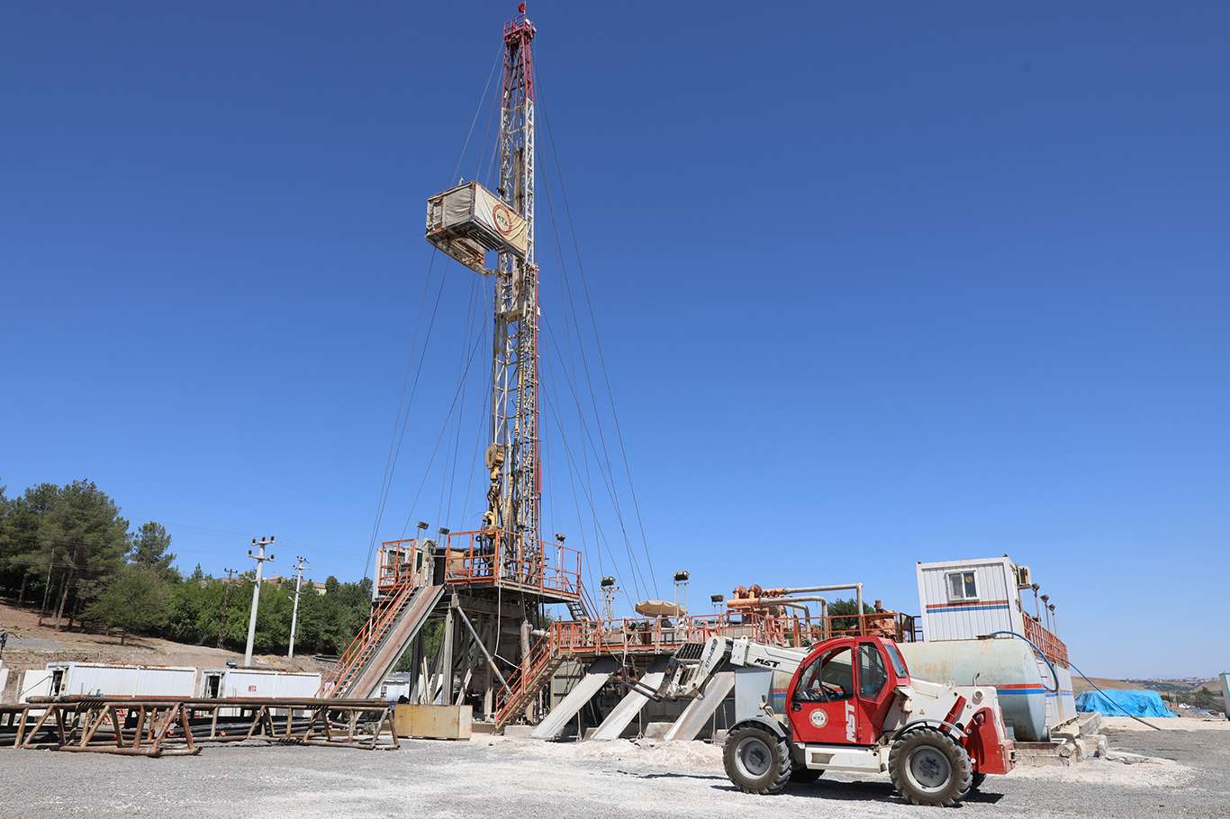 Diyarbakır'da jeotermal kaynak aramada sondaj çalışmaları başladı