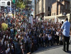 Fatih`te Mavi Marmara İçin Dev Yürüyüş