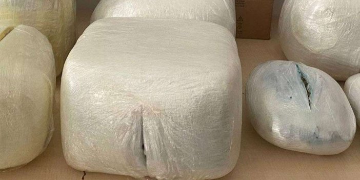 Diyarbakır Pirinçlik'te yolcu minibüsünde uyuşturucu ele geçirildi