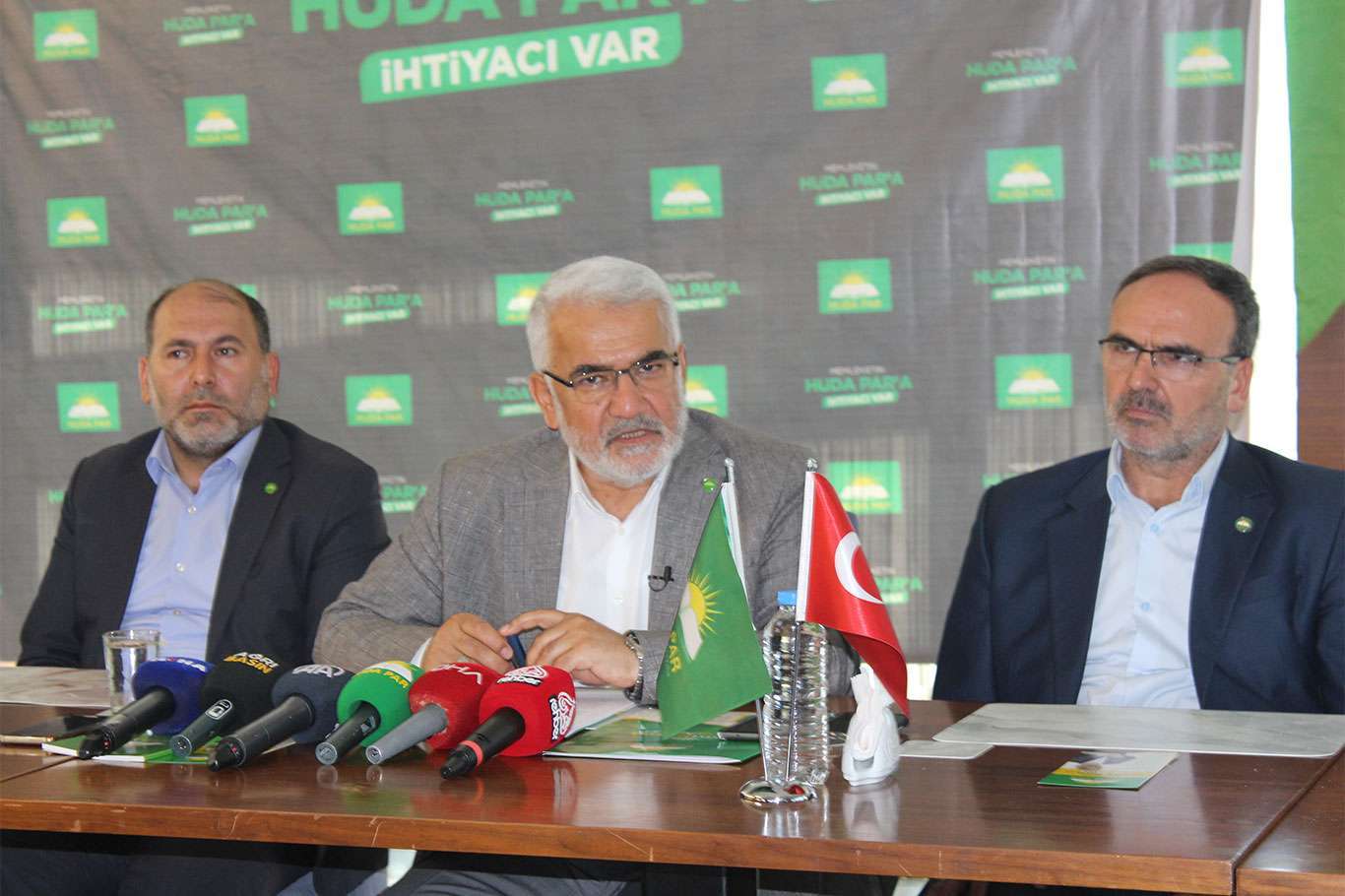 Zekerîya Yapicioglu: Eger ku hiqûqa biratîyê bê tesîskirin ew ê “Meseleya Kurd” bikeve rêya çareserîyê