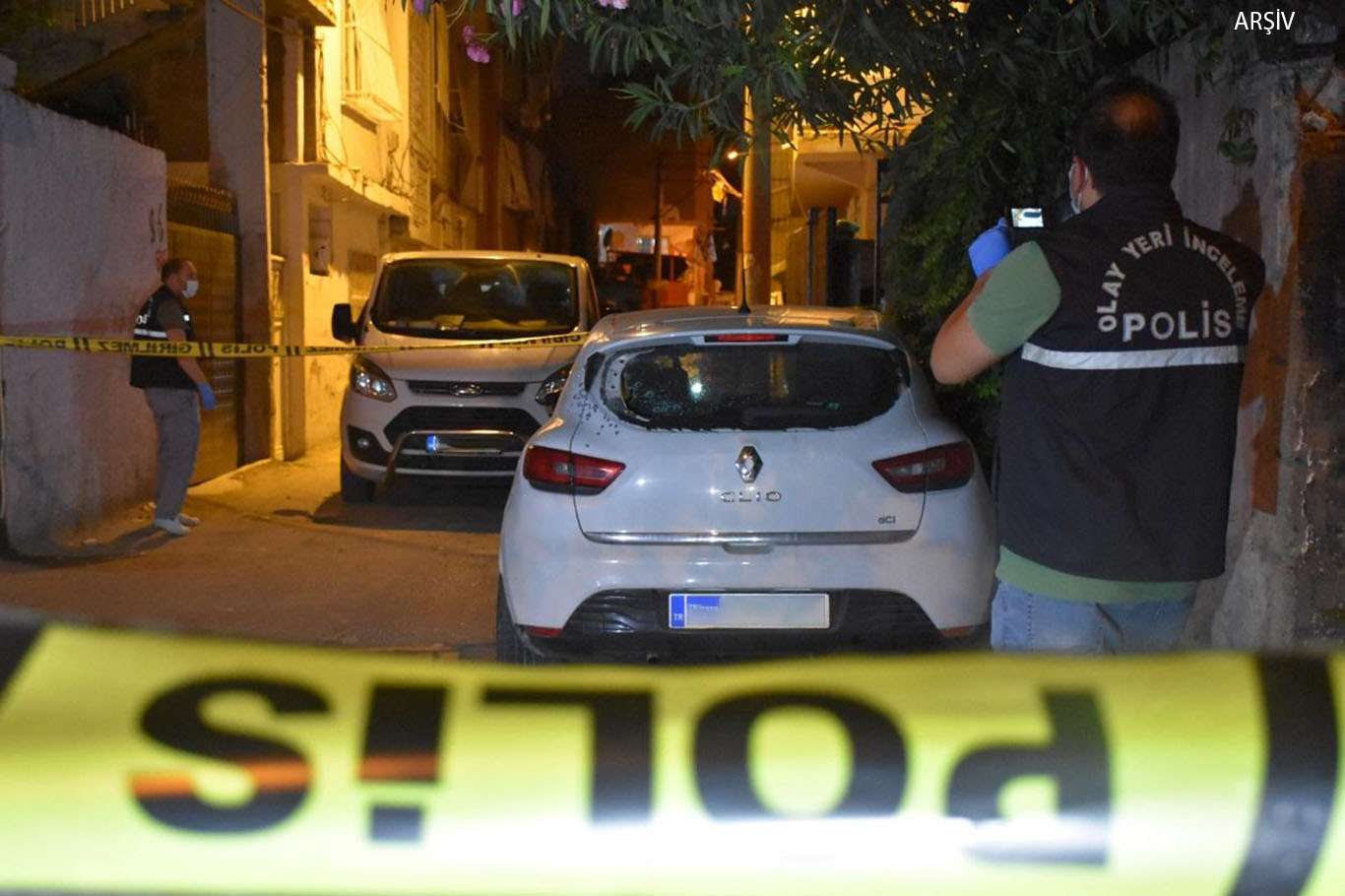 Li Xarpêtê di navbera du eqrebeyan de pevçûn: 1 mirî, 1 birîndar