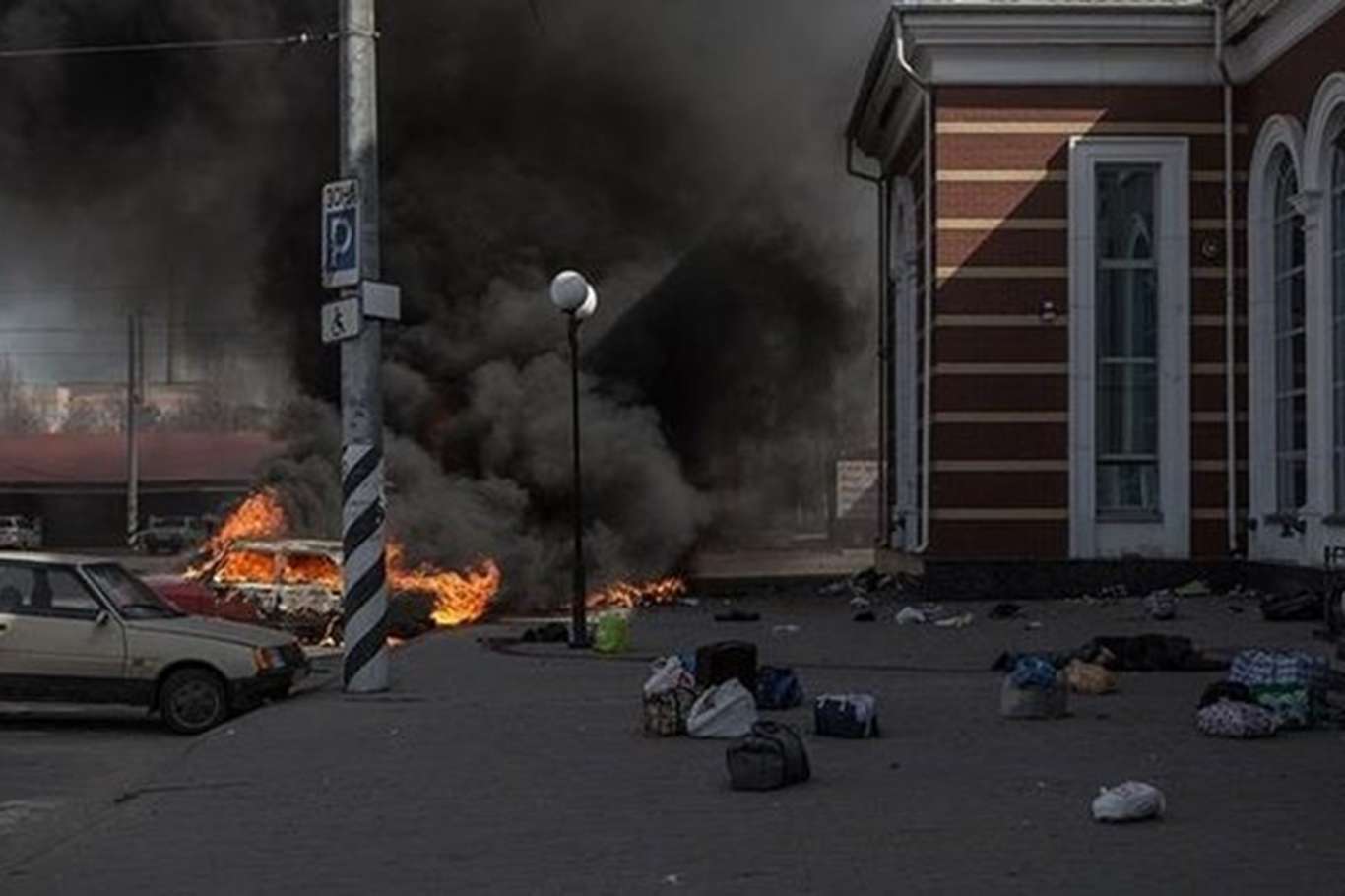 Rusya li Ukraynayê êrîşî îstasyona tirênê kir: 15 mirî, 50 birîndar