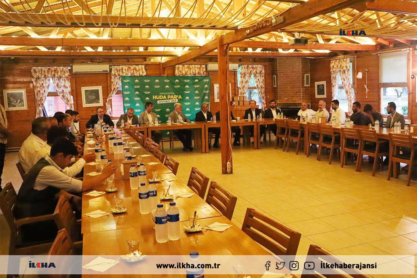 HÜDA PAR Genel Başkanı Zekeriya Yapıcıoğlu Edirne'de STK temsilcileri bir araya geldi