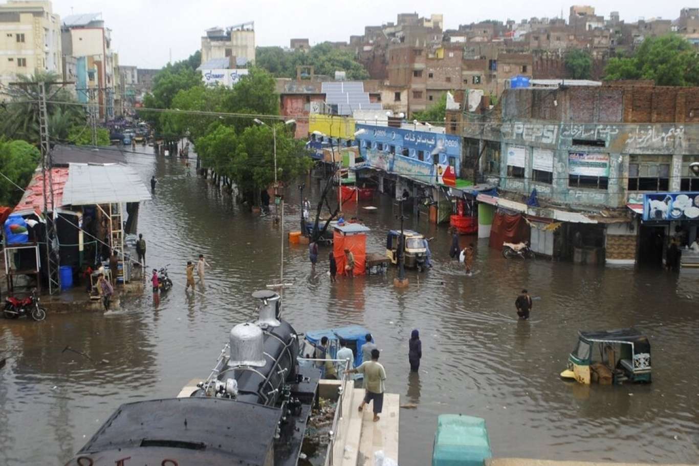 33 milyon mirov ji lehîya li Pakistanê tesîrdar bûn
