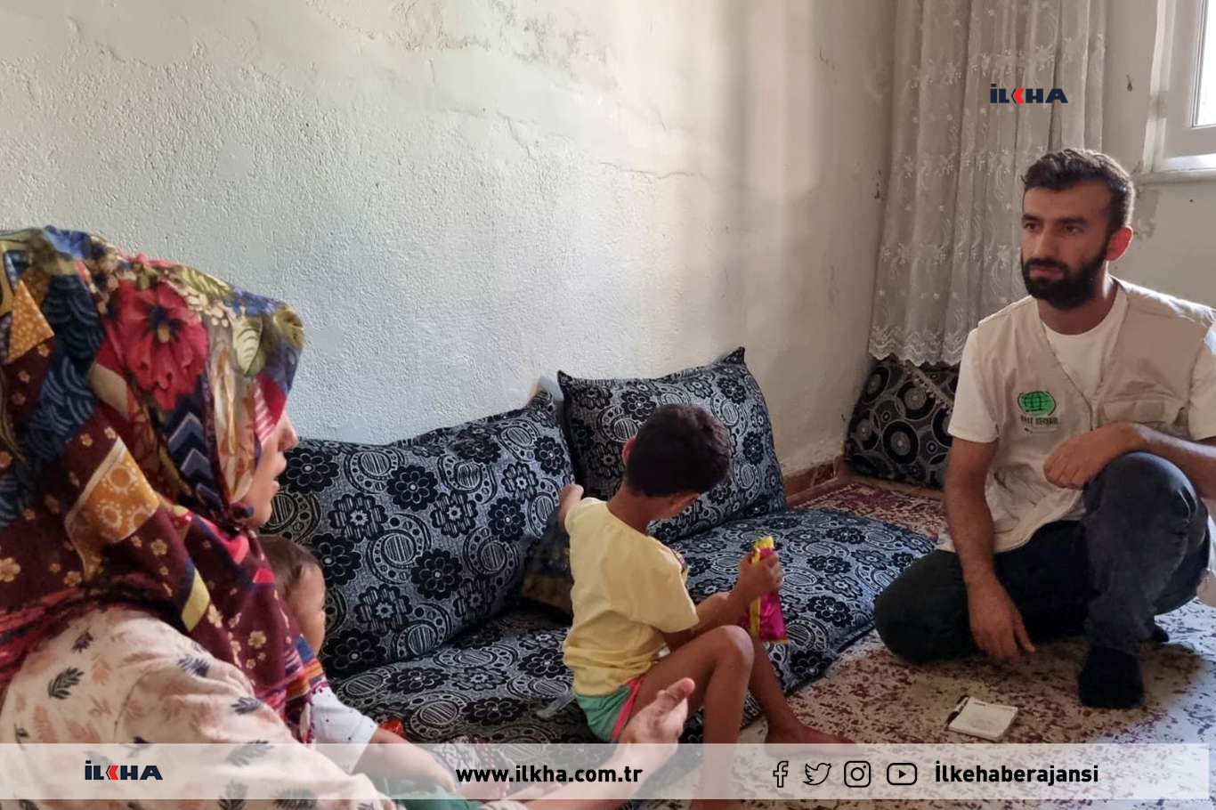 Diyarbakır Umut Kervanı Bağlar'daki mağdur aileyi ziyaret etti