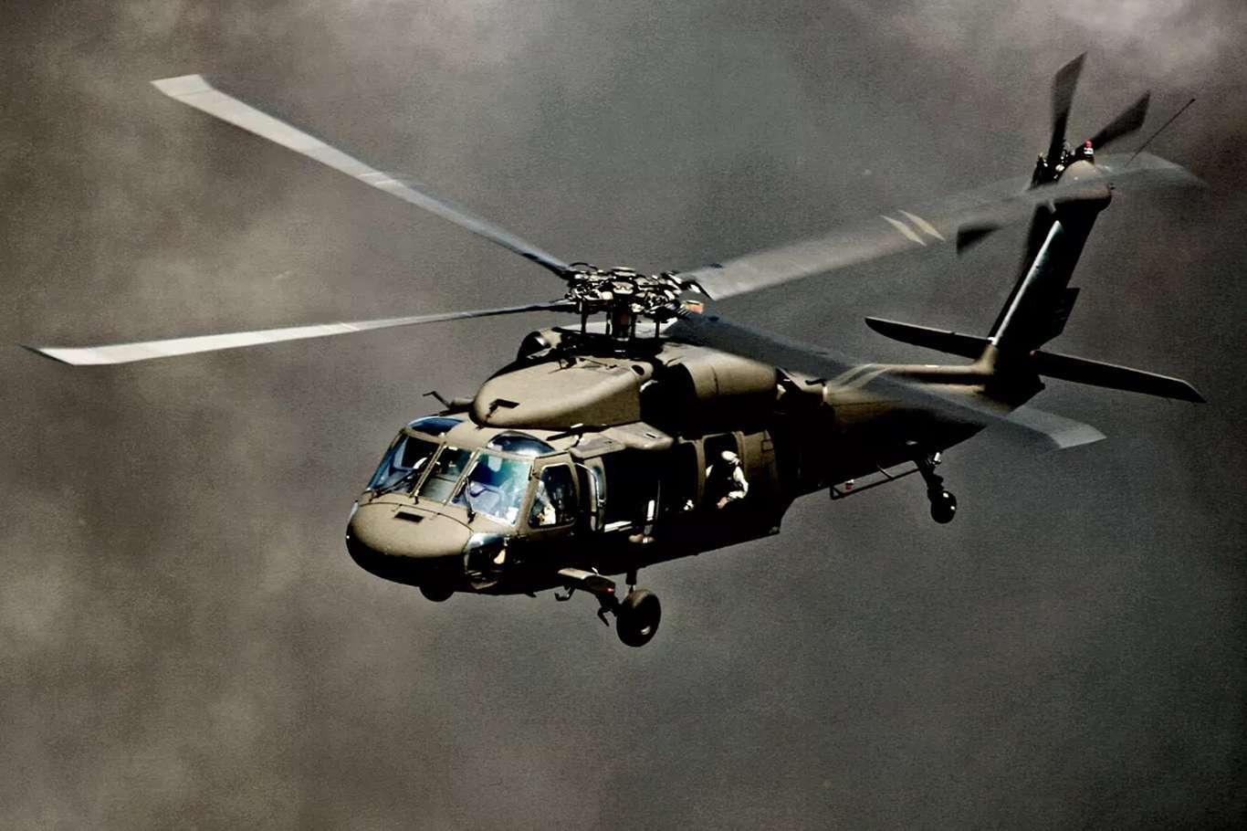 Helîkoptereke Skorsky a ku aîdî Tirkîyeyê bû ket xwarê